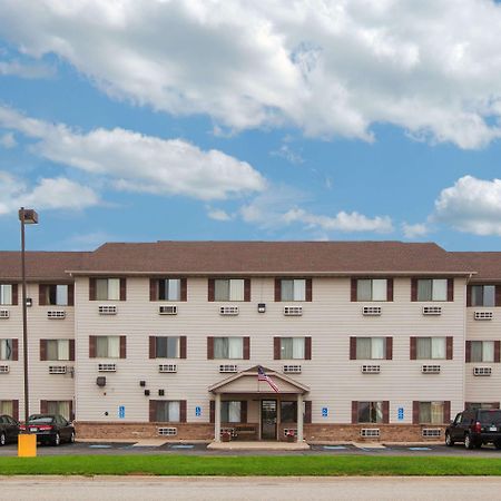 Super 8 By Wyndham Mason City Exterior photo