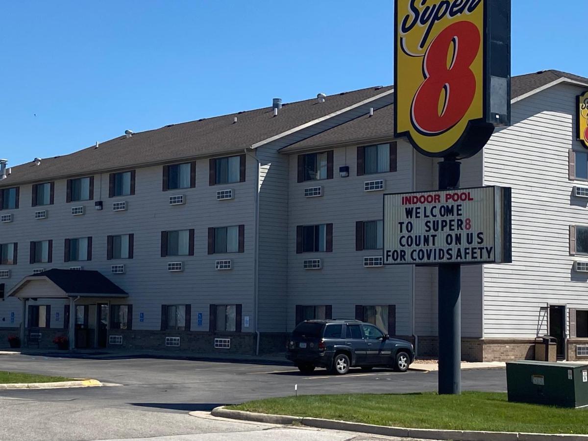 Super 8 By Wyndham Mason City Exterior photo