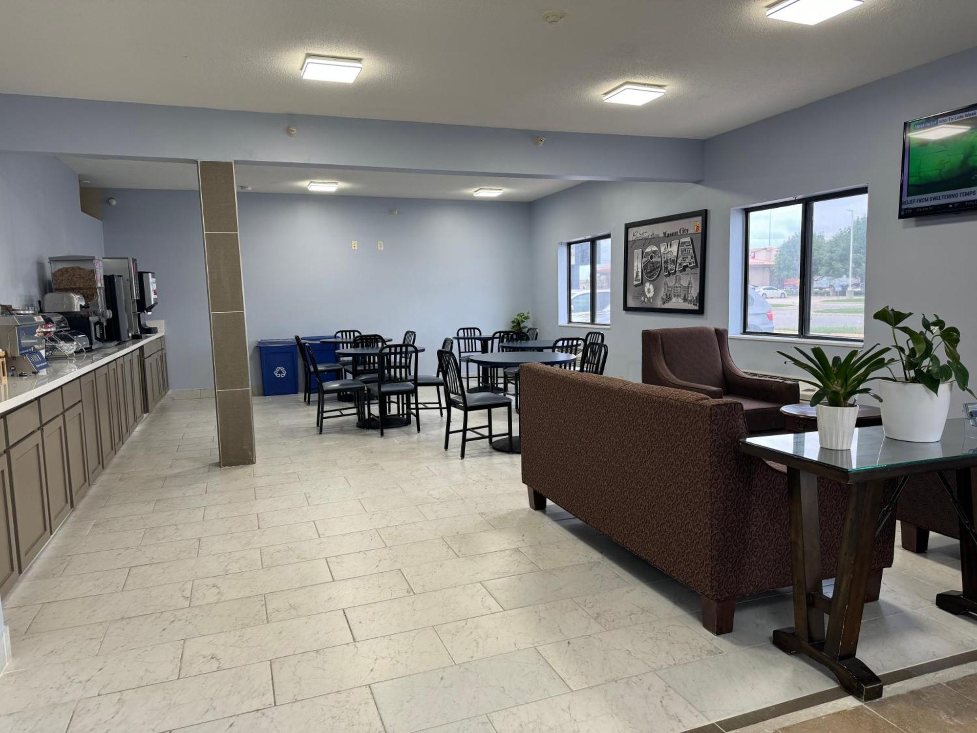 Super 8 By Wyndham Mason City Exterior photo