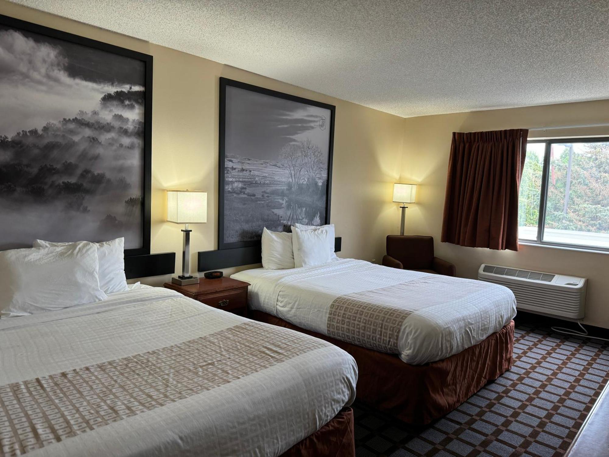 Super 8 By Wyndham Mason City Exterior photo