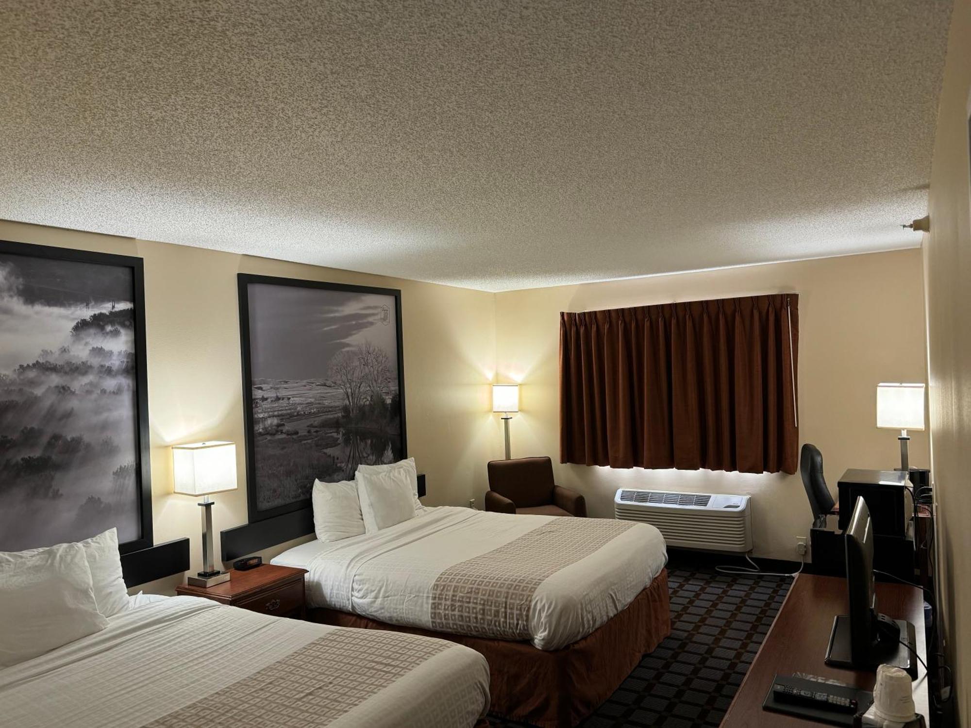 Super 8 By Wyndham Mason City Exterior photo